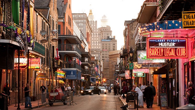 Nju Orleans: Lepota poroka među vudu hramovima