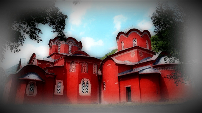 Proslava 800 godina autokefalnosti SPC: Više od 3.000 vernika na službi