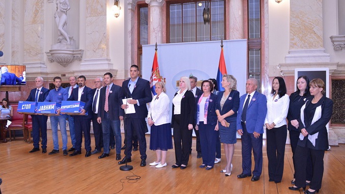 Radikali predali 100.000 potpisa za ukidanje javnih izvršitelja