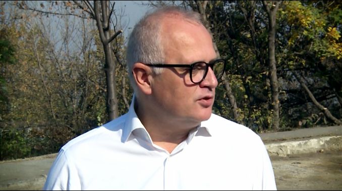 Stanovi za Vesićeve kolege po „fabričkoj ceni“