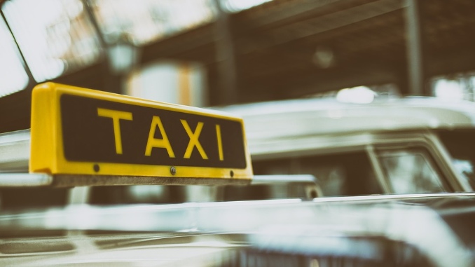 Beograd smanjuje broj taksista za trećinu