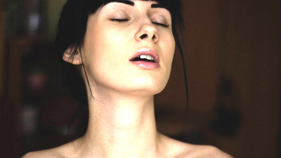 Žene koje glume orgazme češće varaju partnere