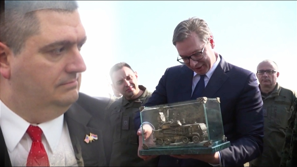 Posle posete zvaničnika SAD, Vučić staje sa kupovinom oružja iz Rusije