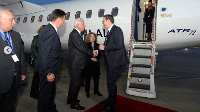 Vučić doputovao u Atinu, sutra se sastaje sa predsednikom Grčke