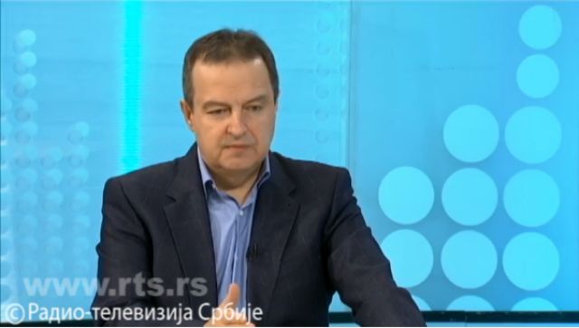 Dačić: Da li treba i dalje da imaju srpsko državljanstvo oni koji podržavaju crnogorski režim