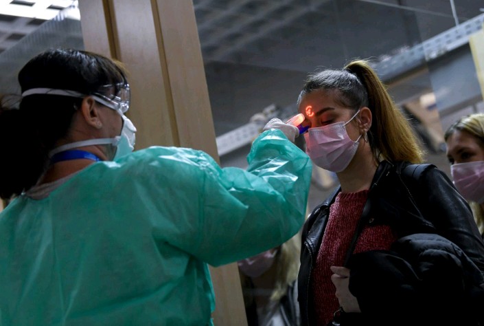 Koronavirus sve bliži Srbiji! Pooštrena kontrola putnika na granici