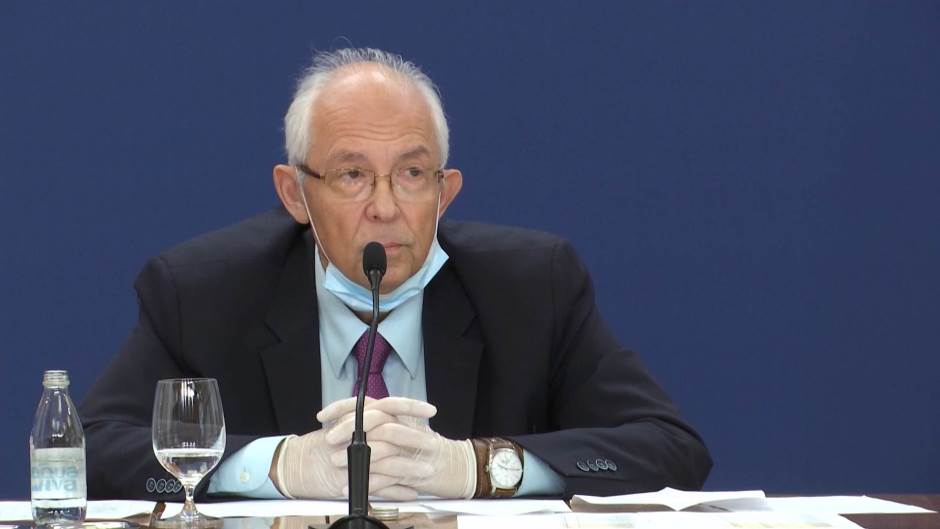 Kon: Prestanite sa masovnim skupovima, opet ćete probuditi virus!