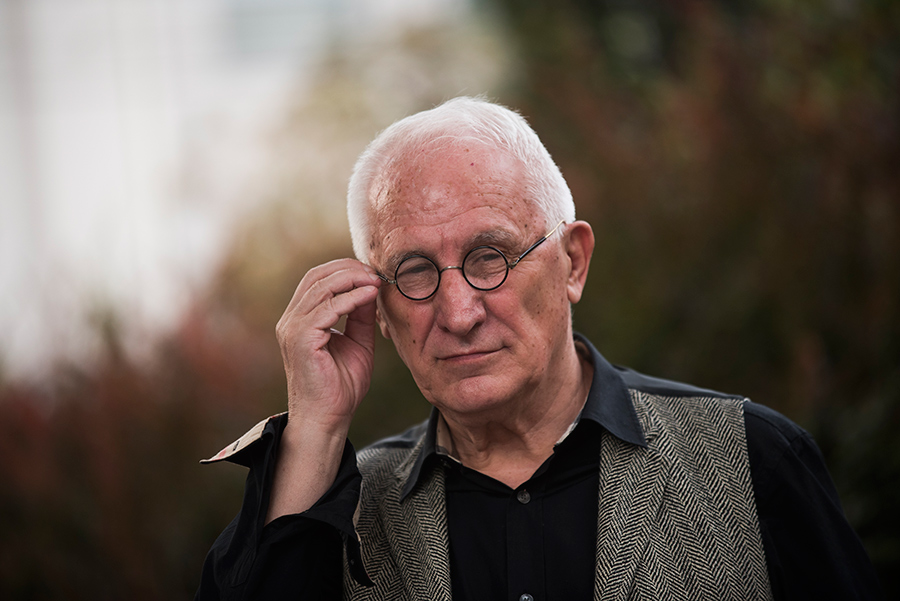 Matija Bećković: Nema izbora ako biramo samo jedno