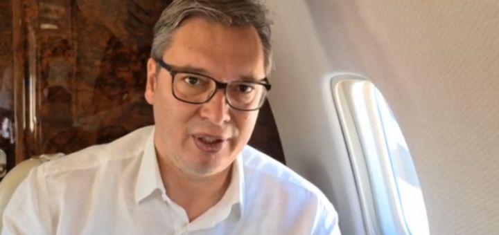 Vučić reagovao na sinoćne demonstracije: Država će se suprotstaviti batinašima (VIDEO)