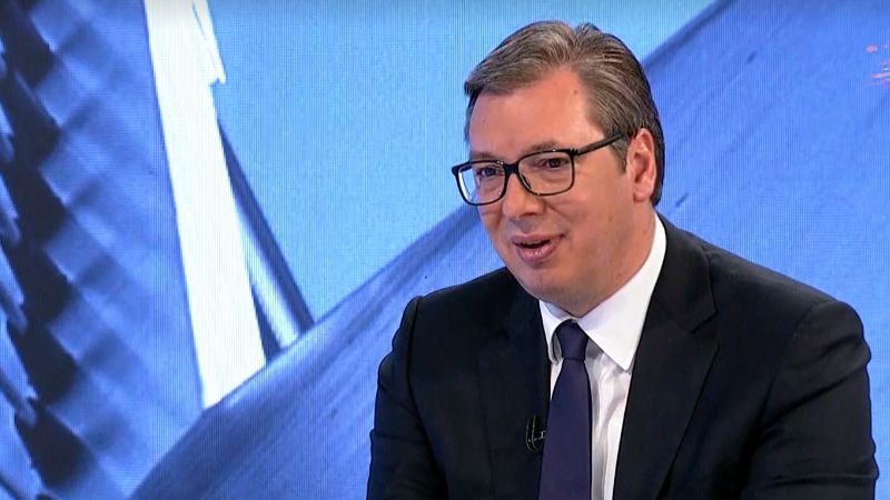Vučić dobio poziv za ustoličenje mitropolita Joanikija