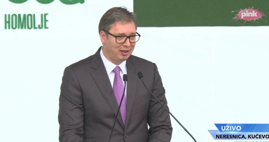 VUČIĆ PORUČIO IZ NERESNICE “Ponosan sam što je brend poput Koka kole odlučio da ulaže u Srbiju”